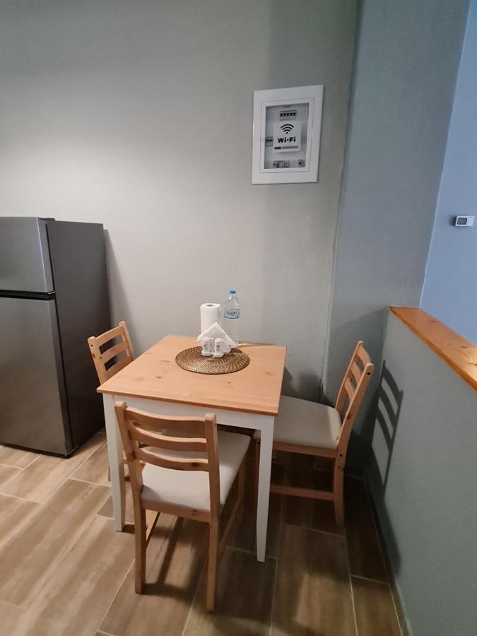 Easy Living B3 Kai B4 Trikala (Thessaly)