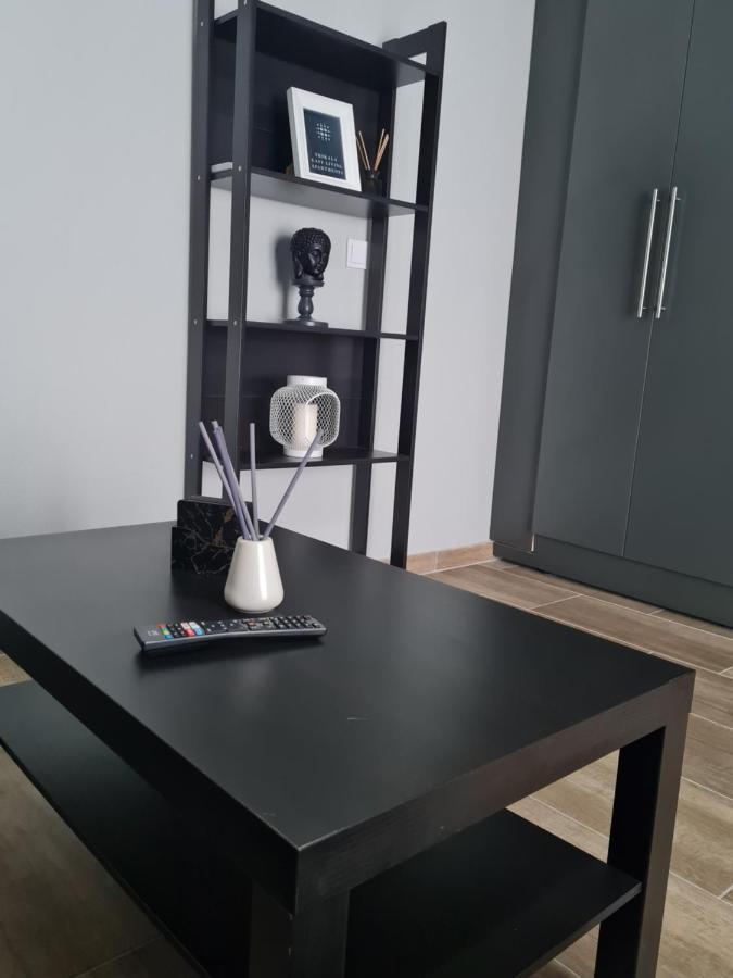 Easy Living B3 Kai B4 Apartment Trikala (Thessaly)